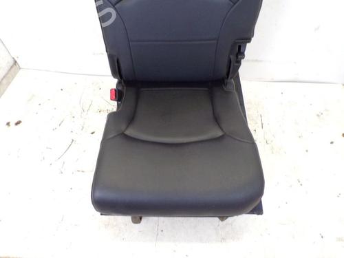 Rear seat MITSUBISHI GRANDIS (NA_W) 2.0 DI-D (NA8W) | BP18802426C17 