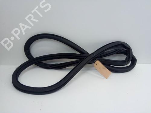 Used Rubber door seal VW POLO V (6R1, 6C1) 1.2 (70 hp) 28118810