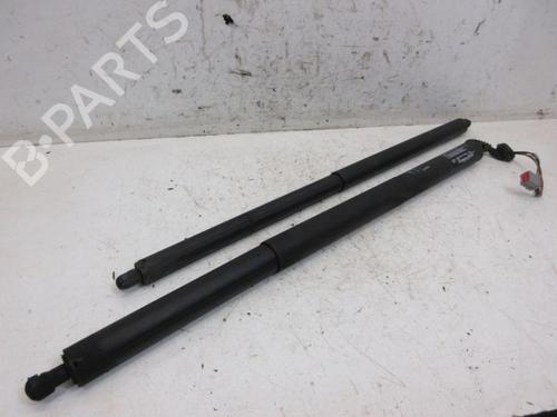 tailgate-lift-support-ford-focus-iii-saloon-2010-2011-2012-2013-2014-2015-2016-2017-2018-2019-2020-37122684 main image