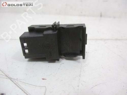 Switch VOLVO V70 III (135) 2.4 D | BP37107801I30 - Image 2