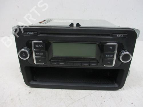 radio-vw-golf-plus-v-5m1-521-2004-2005-2006-2007-2008-2009-2010-2011-2012-2013-37112925 main image