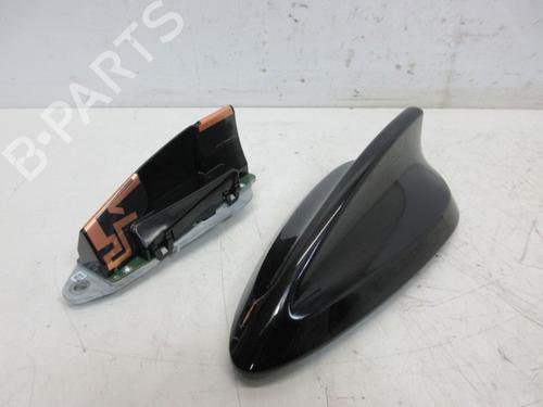 Used Antenna/Base BMW 5 (G30, F90) 520 i (184 hp) 22387129