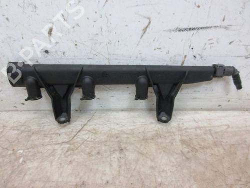 Used Injector CITROËN C4 CACTUS 1.2 VTi 82 (82 hp) 30668568