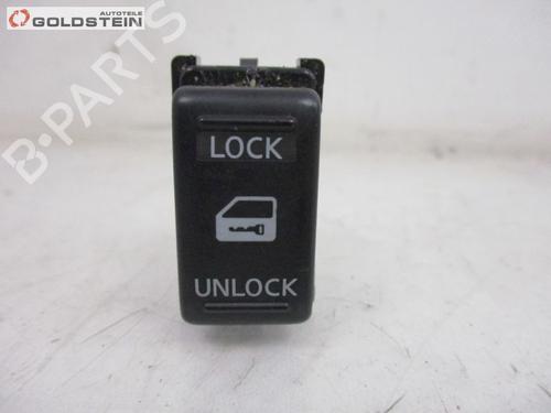 Used Switch NISSAN X-TRAIL II (T31) 2.0 dCi (150 hp) 18753356