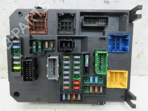 Used Fuse box CITROËN C4 II (NC_) 1.6 VTi 120 (NC5FS0, NC5FS9) (120 hp) 30667982