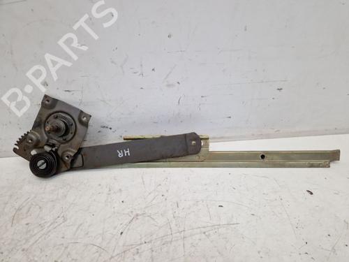 Rudehejsemekanisme Højre bagtil Rudehejsemekanisme Højre bagtil MERCEDES-BENZ /8 (W115) 230.4 (115.017) (110 hp) 33907902 33907902