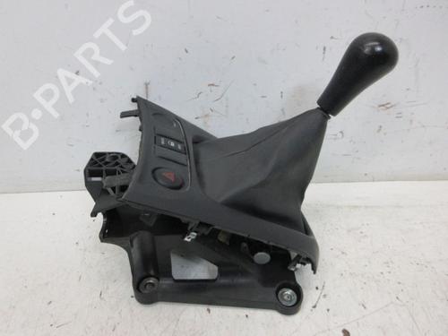 Used Shift knob NISSAN NV200 Van 1.6 16V (VM20, M20N, M20, M20L, M20M) (110 hp) 28368929