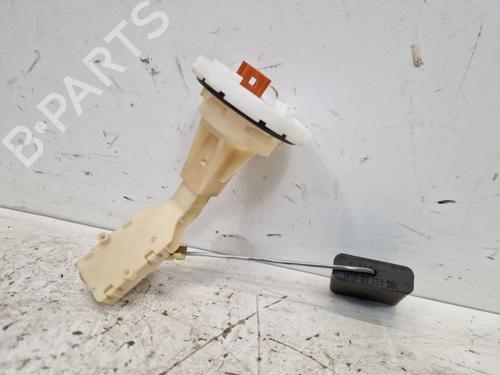 Used Fuel pump MERCEDES-BENZ SLK (R170) 200 Kompressor (170.444) (163 hp) 29569689