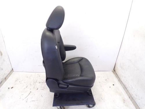Right front seat MITSUBISHI GRANDIS (NA_W) 2.0 DI-D (NA8W) | BP18802429C16 
