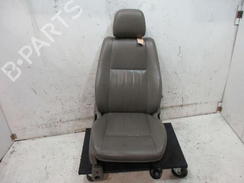 Used Right front seat JEEP GRAND CHEROKEE III (WH, WK) 3.7 V6 (214 hp) 31588474
