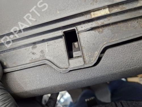 Right front seat VW TOURAN (1T1, 1T2) 1.4 TSI | BP28307698C16 