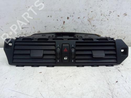 air-vent-bmw-5-touring-e61-2004-2005-2006-2007-2008-2009-2010-37137617 main image