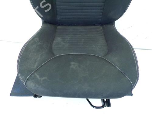 Right front seat RENAULT CLIO IV (BH_) 1.2 TCe 120 (BHM0) | BP18804474C16 