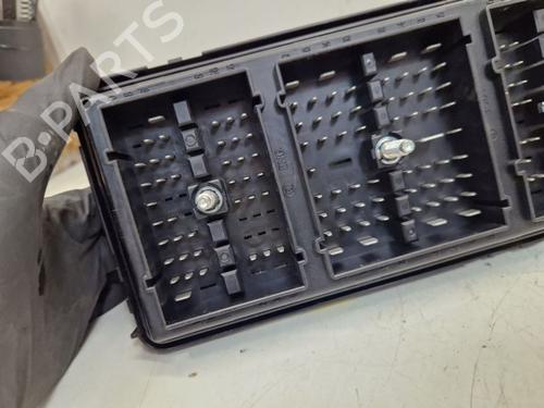 Fuse box OPEL ANTARA A (L07) 2.0 CDTI 4x4 | BP37137189E1 - Image 6