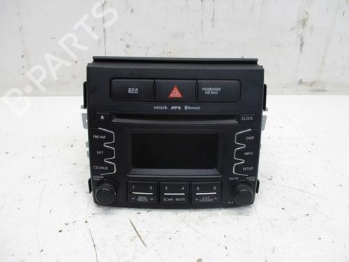 Used Radio Radio 37118893 37118893