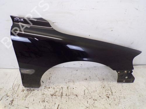 Used Right front fenders VOLVO V70 II (285) 2.4 D (131 hp) 29083575