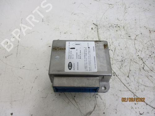 Used ECU airbags KIA SORENTO I (JC) 3.5 V6 4WD (194 hp) 18797048
