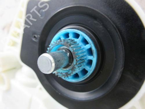 Right rear window motor TESLA MODEL Y (5YJY) EV Performance All-wheel Drive | BP40170142E22 - Image 4