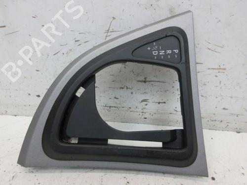 Elargisseur aile BMW 1 (E81) 118 d (143 hp) 19295039
