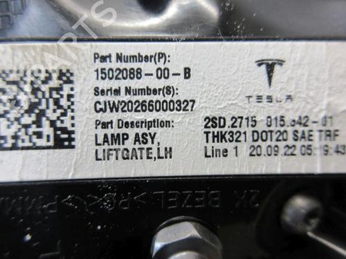 Left tailgate light TESLA MODEL Y (5YJY) EV Performance All-wheel Drive | BP38506249C79  - Image 6