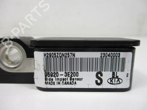 Electronic sensor KIA SORENTO I (JC) 3.5 V6 4WD | BP37113784M84 - Image 2
