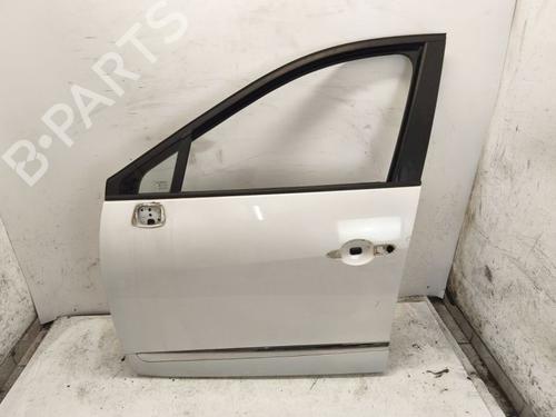 Dør venstre fortil Dør venstre fortil RENAULT SCÉNIC III (JZ0/1_) 1.2 TCe (JZ16) (132 hp) 39742589 39742589