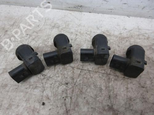 Used Electronic module VW GOLF V Variant (1K5) 2.0 TDI (140 hp) 21136701