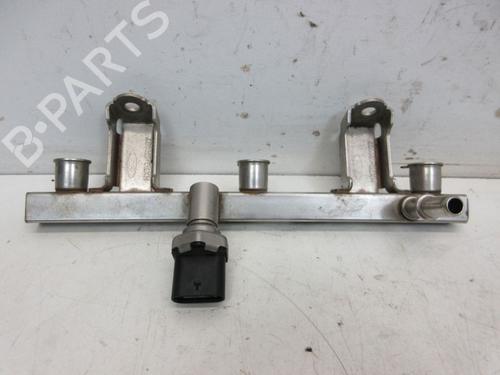 Used Injection rail FORD FIESTA VII (HJ, HF) 1.5 ST EcoBoost (200 hp) 29098416