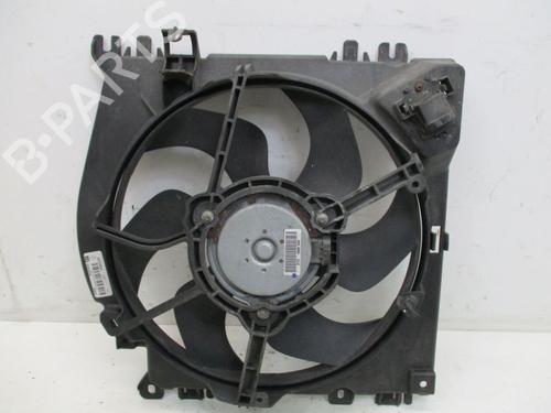 fan-renault-clio-iii-br01-cr01-2005-2006-2007-2008-2009-2010-2011-2012-2013-2014-37117635 main image