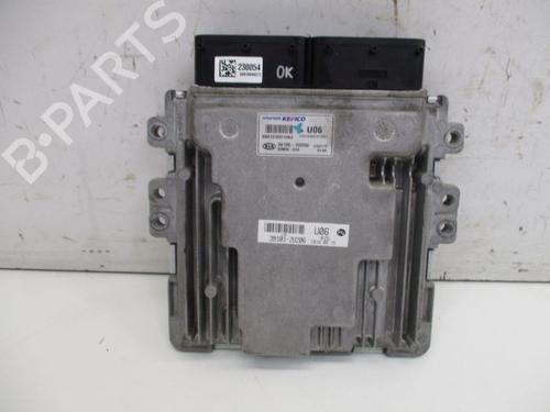 Used Engine control unit (ECU) Engine control unit (ECU) KIA CEE'D Sportswagon (JD) 1.6 CRDi 136 (136 hp) 33275925 33275925