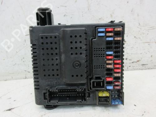 Fuse box VOLVO XC90 I (275) 2.5 T AWD | BP29093183E1
