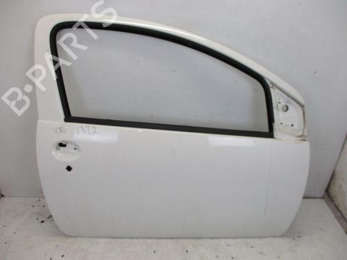 Used Right front door TOYOTA AYGO (_B1_) 1.0 (KGB10_, KGB10R) (68 hp) 26647621