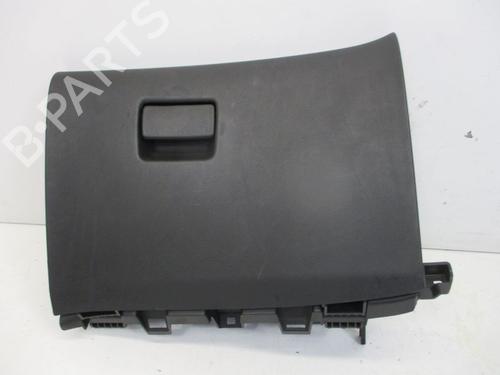 Used Glove box Glove box 37120182 37120182
