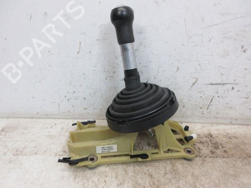 Used Shift knob MITSUBISHI COLT CZC VI Convertible (RG) 1.5 (Z36A) (109 hp) 26674384