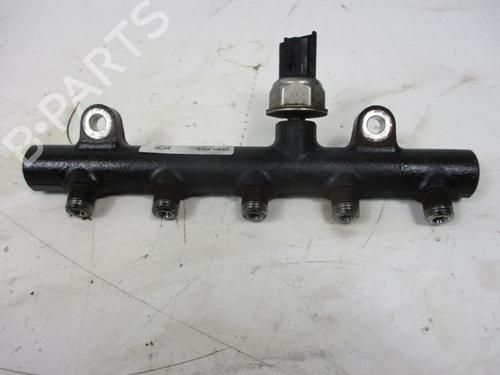 Used Injection rail CITROËN C4 I (LC_) 2.0 HDi (136 hp) 18797458