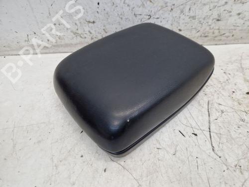 Armrest / Center console SUZUKI GRAND VITARA II (JT, TE, TD) 1.9 DDiS All-wheel Drive (JT419, TD44, JB419WD, JB419XD,... | BP28135360I20 