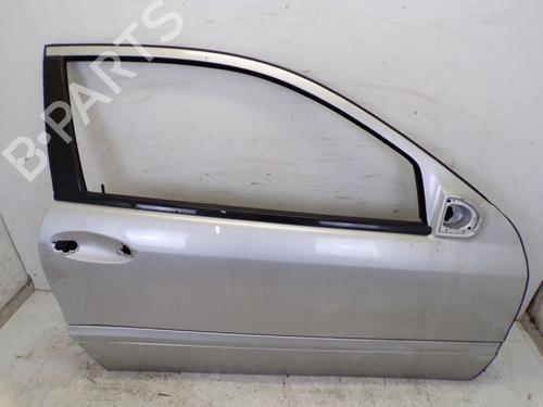 Used Right front door MERCEDES-BENZ C-CLASS Coupe (CL203) C 180 Kompressor (203.746) (143 hp) 29084972