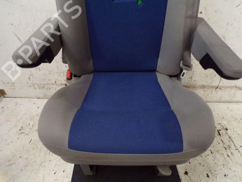 Sæde Bagtil VW TRANSPORTER T4 Bus (70B, 70C, 7DB, 7DK, 70J, 70K, 7DC, 7DJ) 2.5 TDI | BP25800162C17 