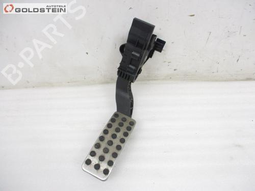 Used Pedal MERCEDES-BENZ GLA-CLASS (X156) GLA 220 CDI 4-matic (156.905) (170 hp) 18757943