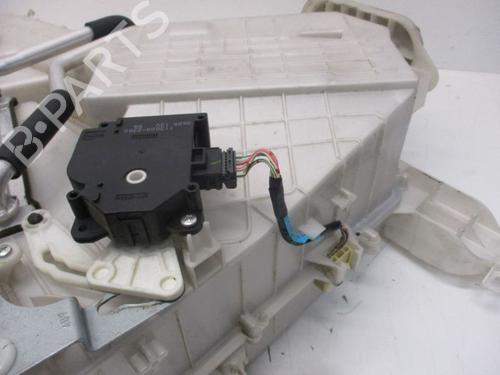 Heater blower motor MITSUBISHI GRANDIS (NA_W) 2.0 DI-D (NA8W) | BP18802647M62 