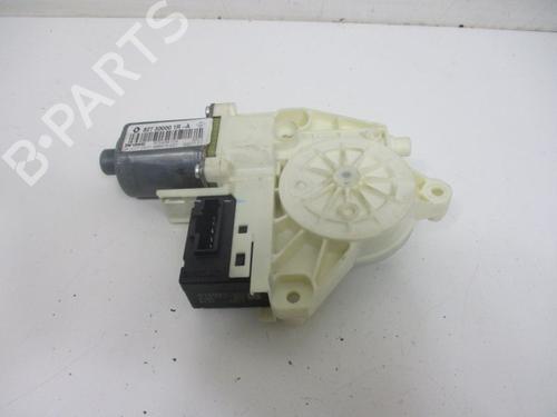 Used Right rear window motor RENAULT LAGUNA III (BT0/1) 2.0 16V (BT05, BT0F, BT0W) (140 hp) 18796837