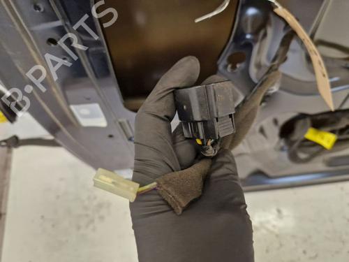 Right front door OPEL ANTARA A (L07) 2.0 CDTI 4x4 | BP27040546C3 