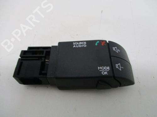 Switch RENAULT TWINGO III (BCM_, BCA_) 1.0 SCe 70 | BP37117950I30 - Image 1