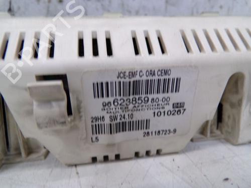 Display monitor PEUGEOT 807 (EB_) 2.0 HDi | BP29086128C48 