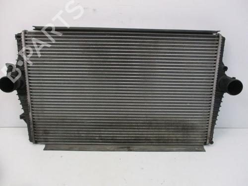 Køler VOLVO V70 II (285) 2.4 D (131 hp) 18804452