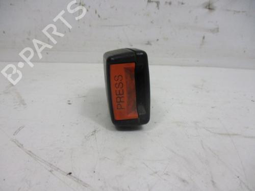 Seat buckle MERCEDES-BENZ VITO Bus (W638) 110 TD 2.3 (638.174) | BP18793993I32 