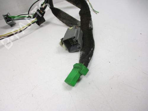 Fuse box VOLVO S60 I (384) D5 | BP37110336E1 - Image 3