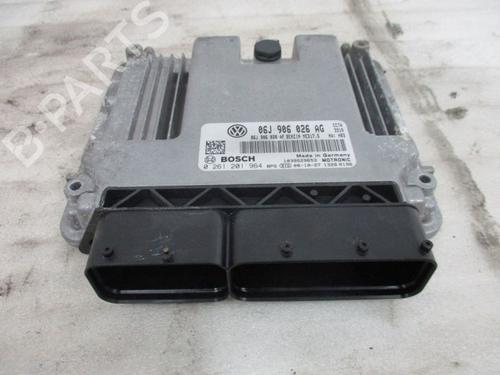 Used Engine control unit (ECU) VW PASSAT B6 Variant (3C5) 2.0 TFSI (200 hp) 18792726