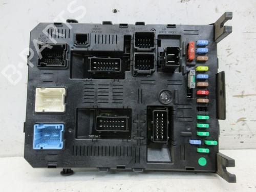 Used Fuse box CITROËN C4 Coupe (LA_) 1.4 16V (88 hp) 30668331
