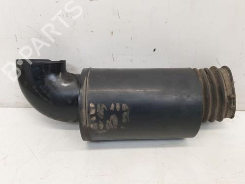 Used Air filter box Air filter box MERCEDES-BENZ /8 (W115) 230.4 (115.017) (110 hp) 33907942 33907942